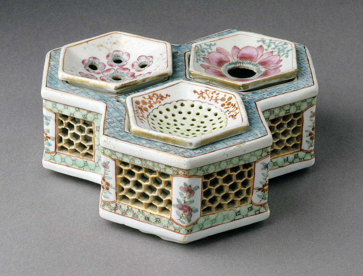 2001.0029.029 Inkstand