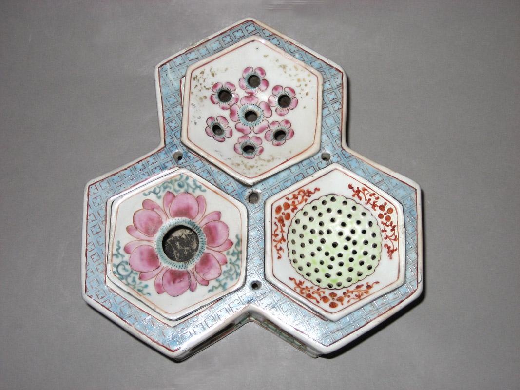 2001.0029.029 Inkstand upper