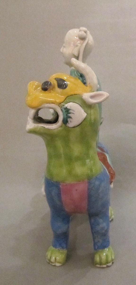 2001.0029.032.001 A,B Porcelain figure front