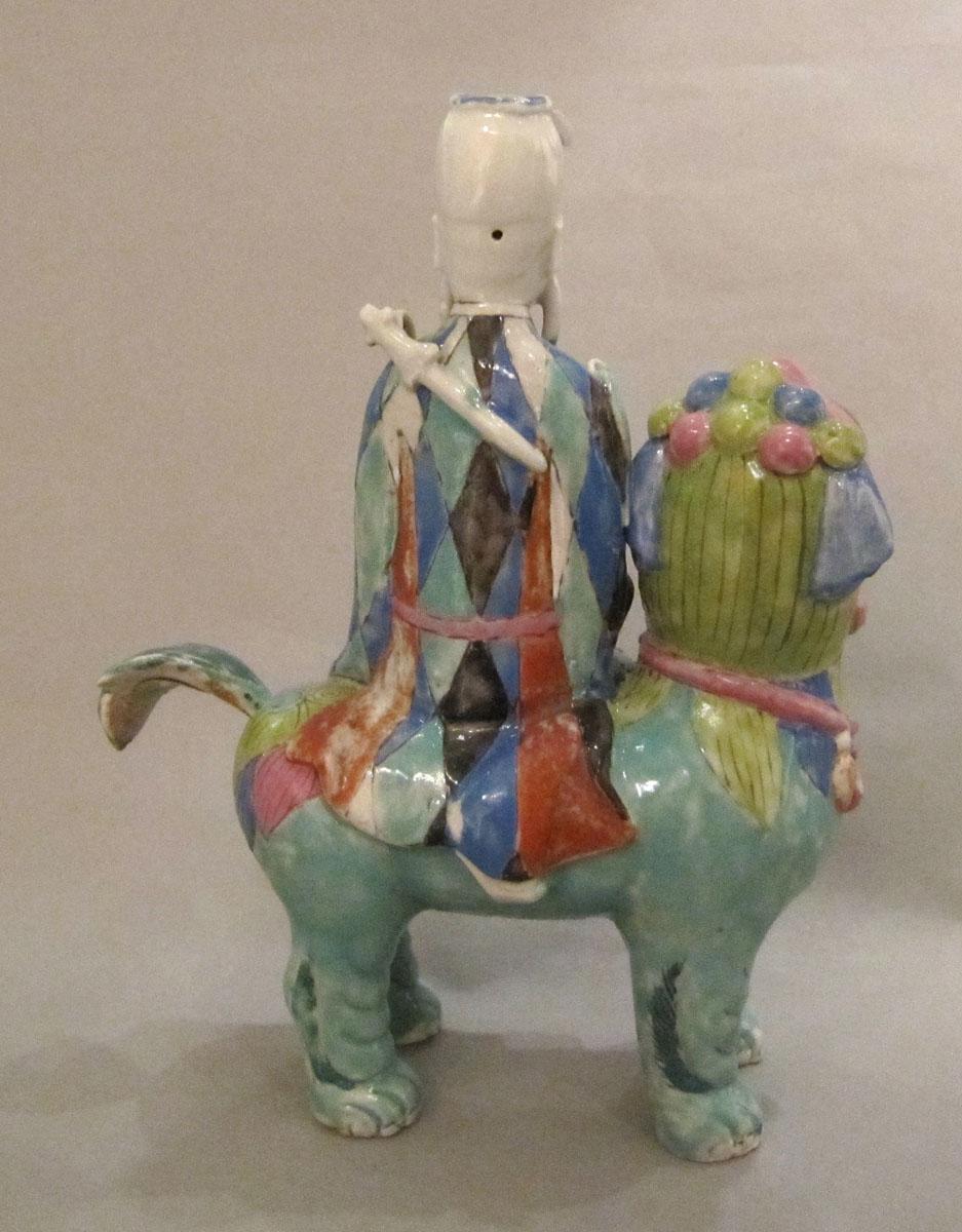 2001.0029.032.002 A,B Porcelain figure face 2