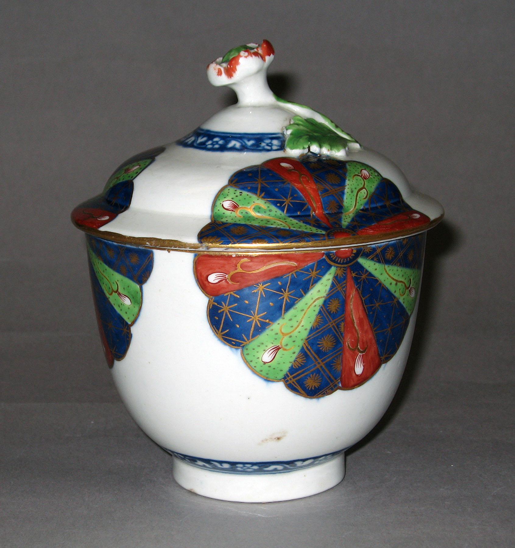 2001.0031.003 A, B Worcester sugar bowl