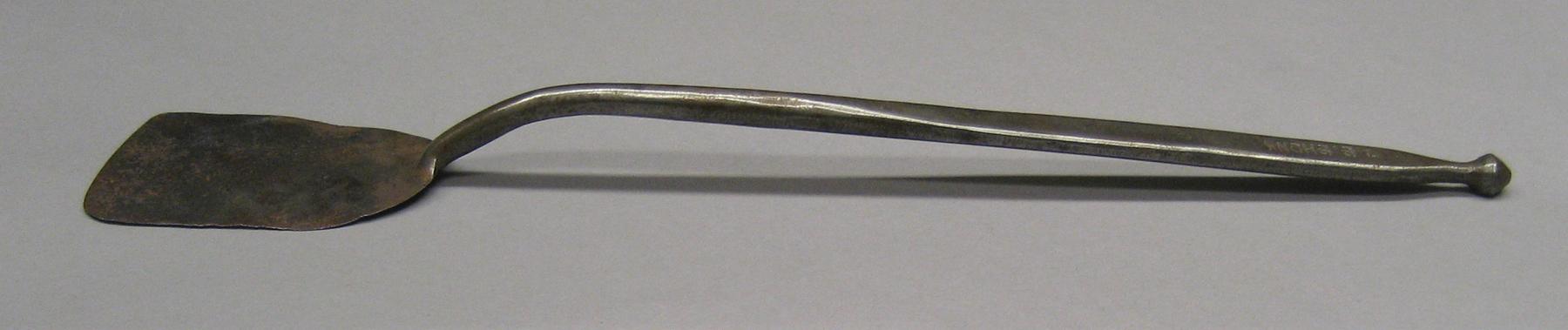 2001.0033.022 Spatula