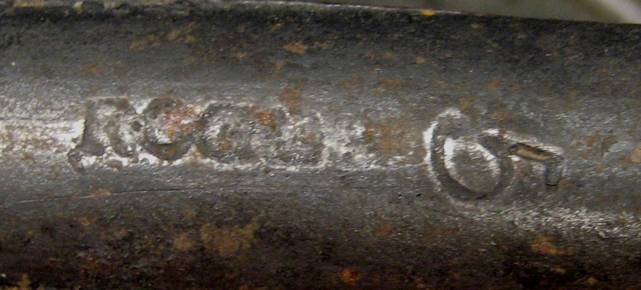2001.0033.041 A,B Kettle (mark)