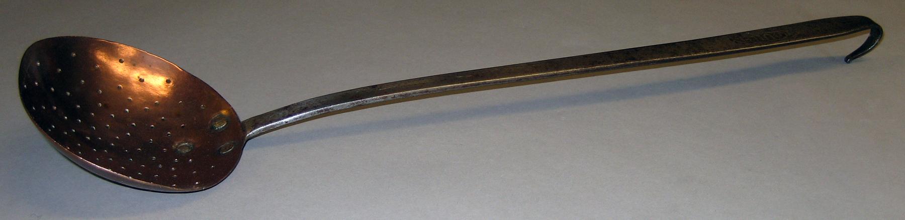 2001.0033.063 Skimmer