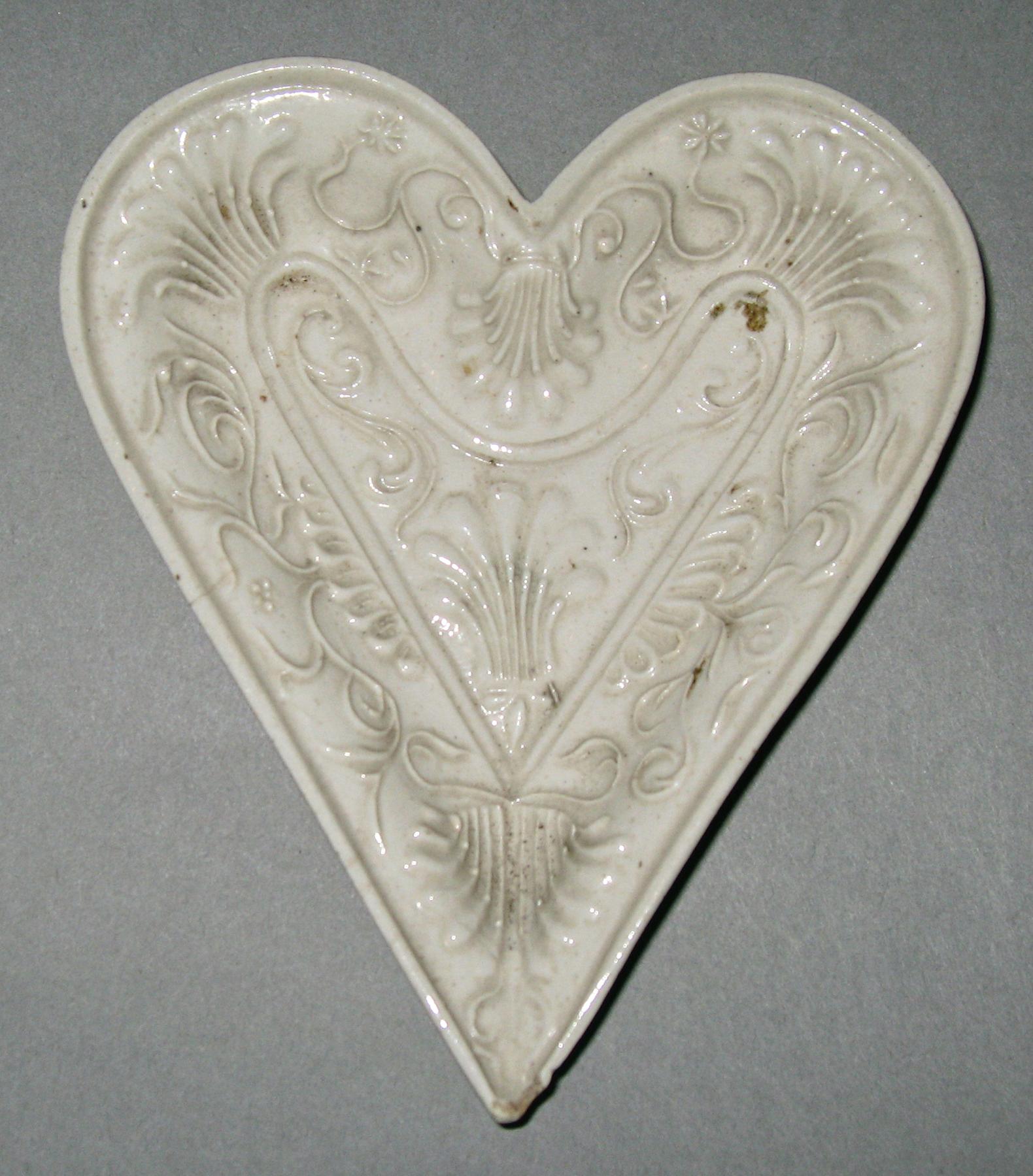 1958.0889 Sweetmeat dish