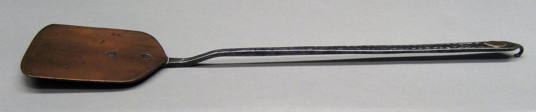 2001.0033.098 Spatula