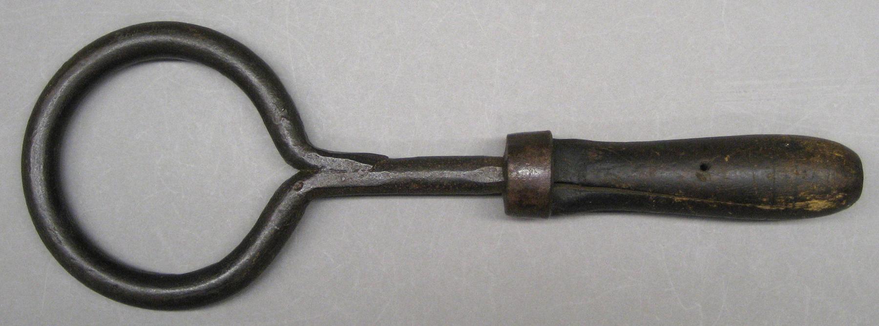 2001.0033.121 Gauge