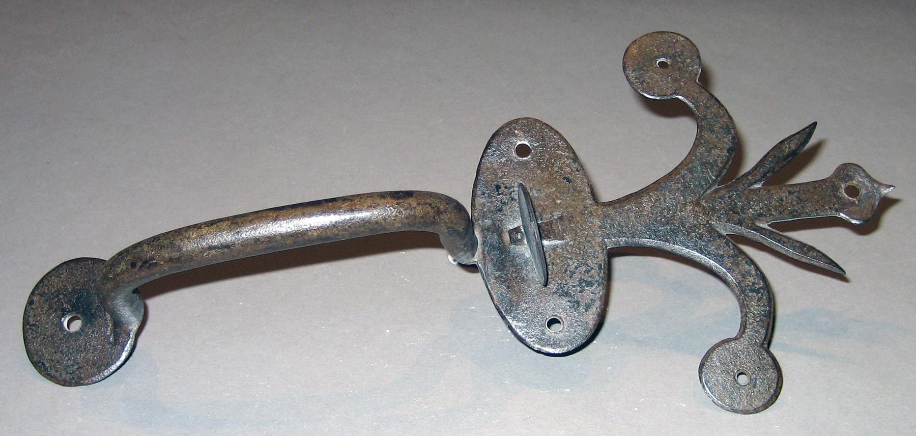 2001.0033.134 Door handle