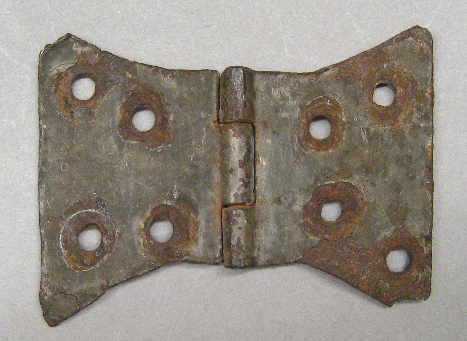 2001.0033.179.002 Hinge