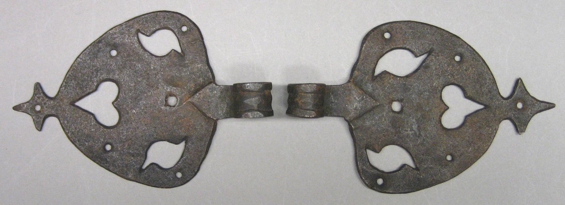2001.0033.183 Hinge
