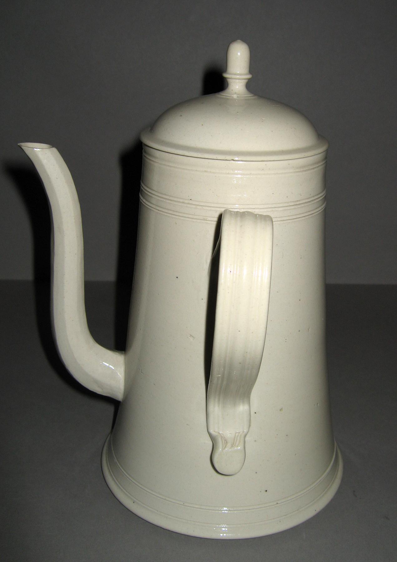 1958.0902 Coffee or chocolate pot