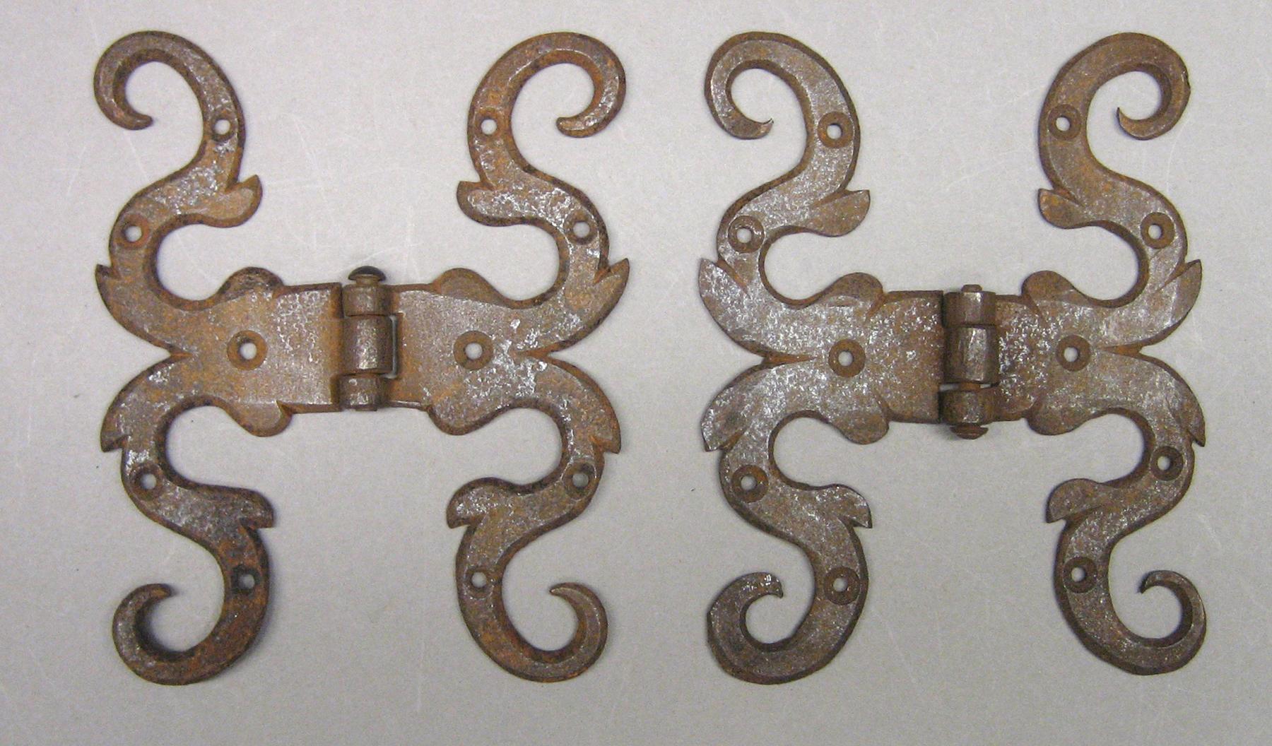 2001.0033.188 Hinge