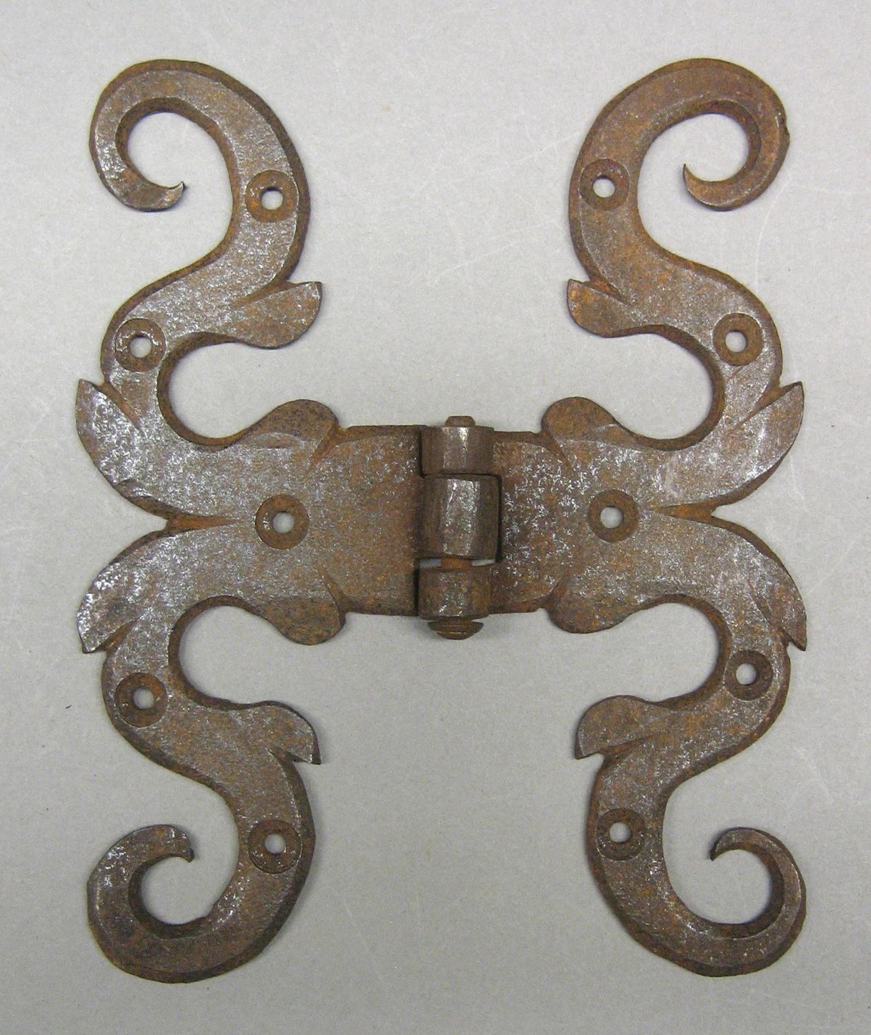 2001.0033.188.002 Hinge