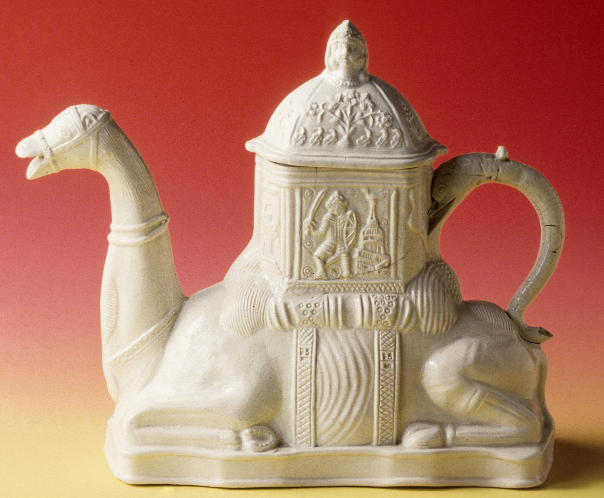 1958.0903 A, B Teapot