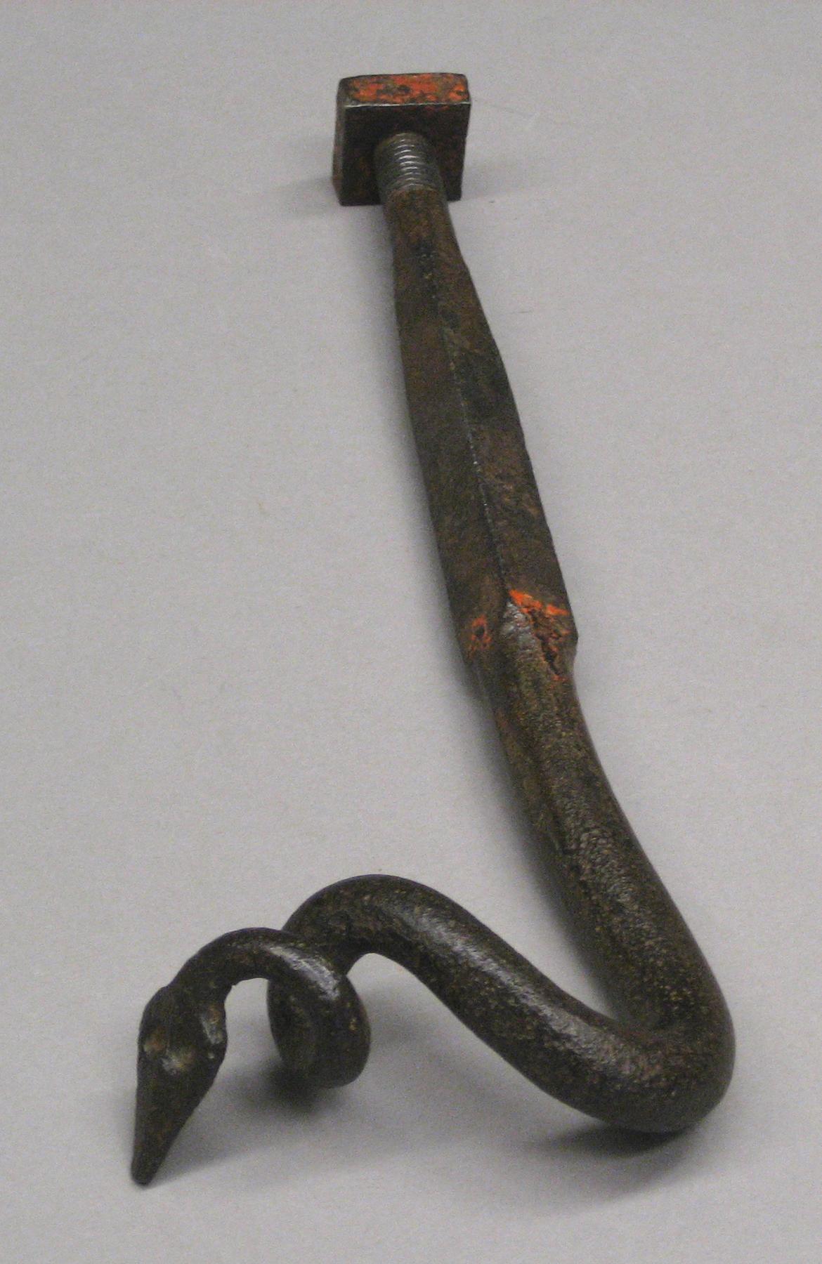 2001.0033.195.001 A, B Chain holder