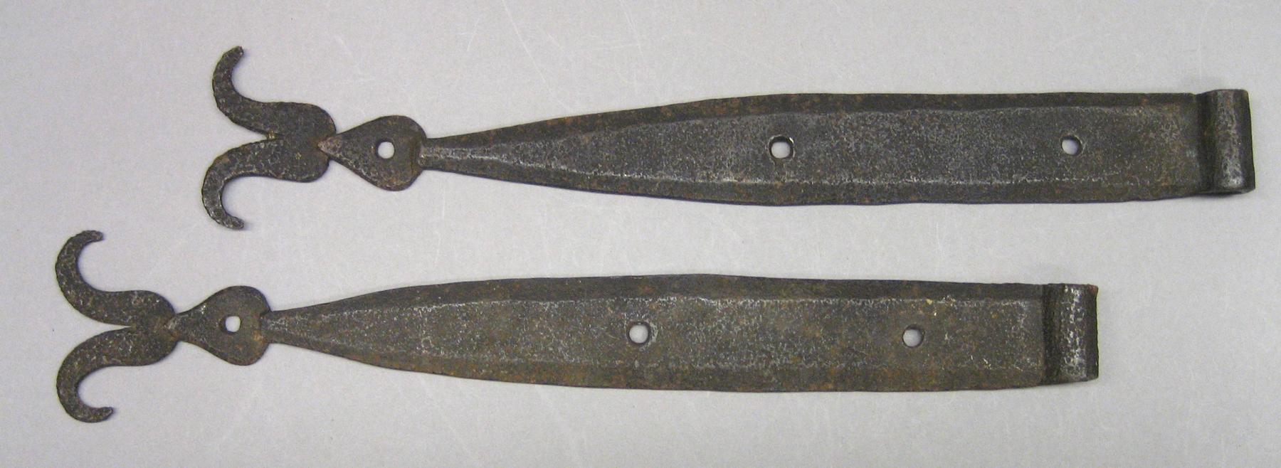 2001.0033.196 Hinge
