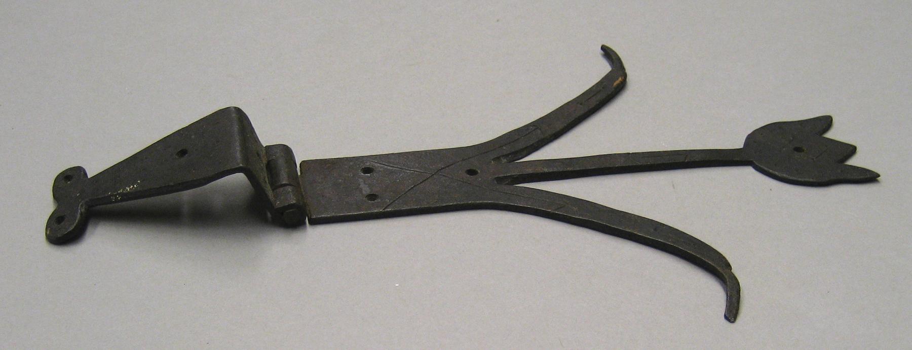 2001.0033.201.002 Hinge (view 2)