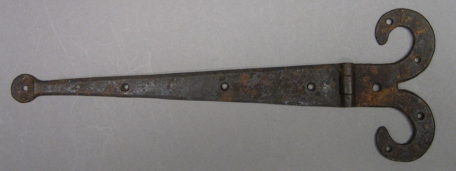 2001.0033.203.002 Hinge