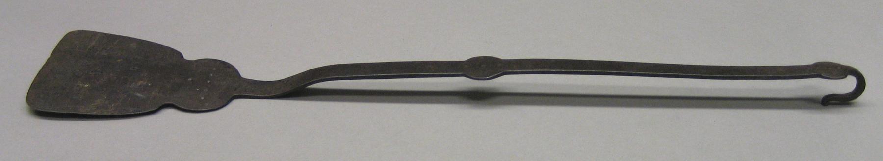 2001.0033.216 Spatula