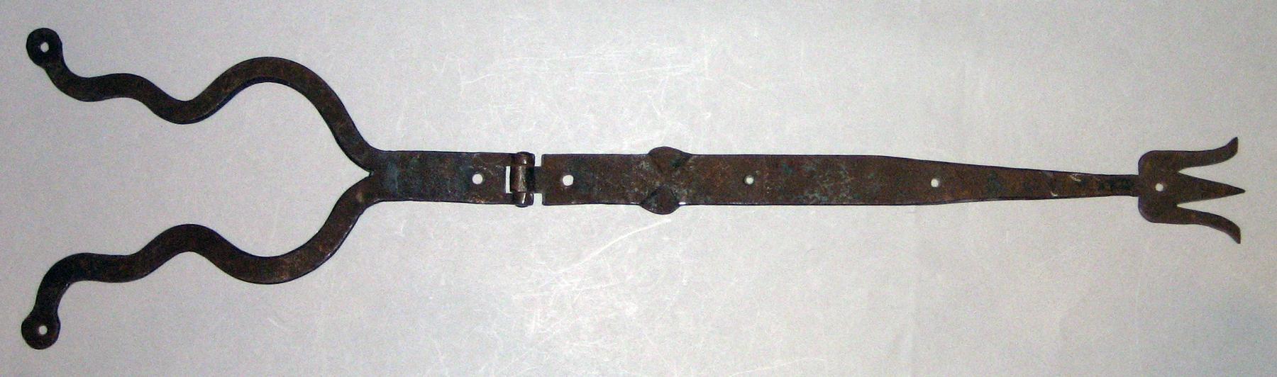 2001.0033.243.001 Hinge