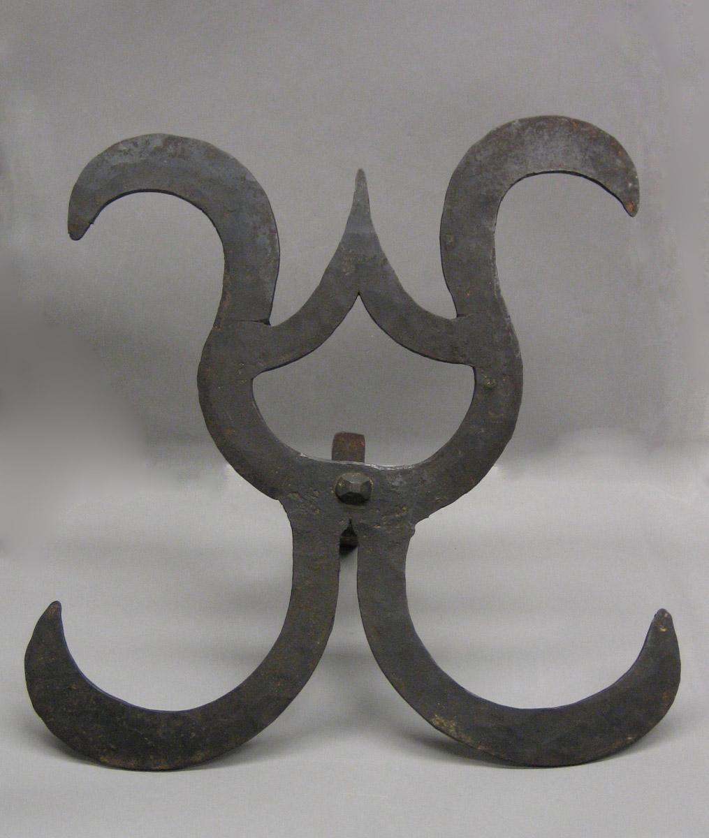 2001.0033.273 Bracket