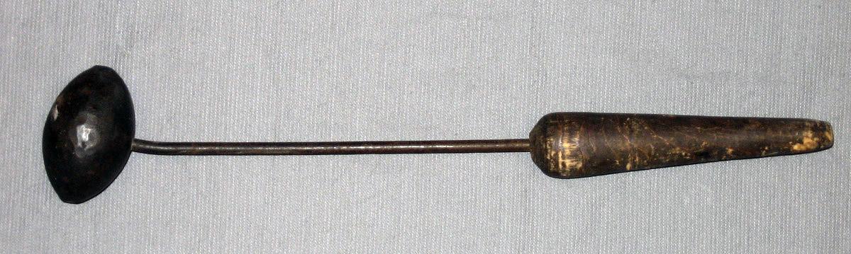 2001.0033.328 Implement
