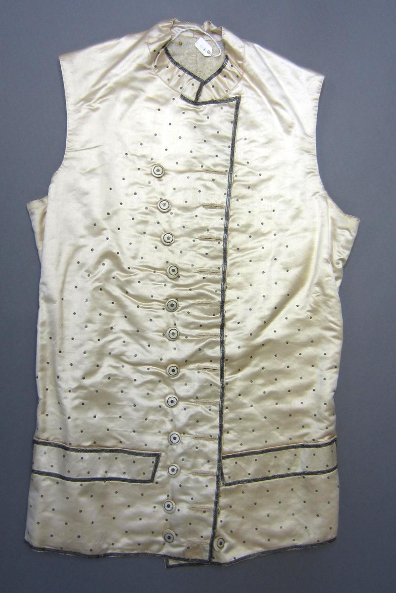 2001.0037.007 Waistcoat, Front