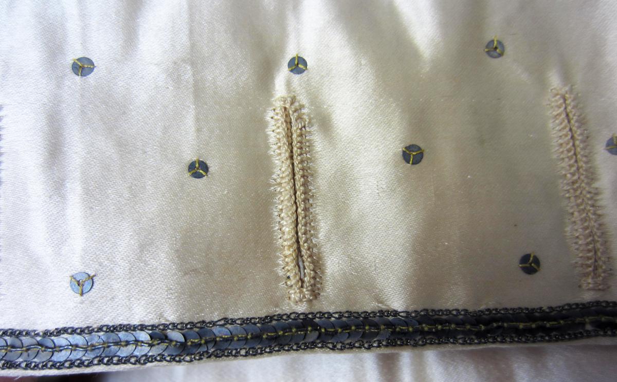 2001.0037.007 Waistcoat, Buttonhole