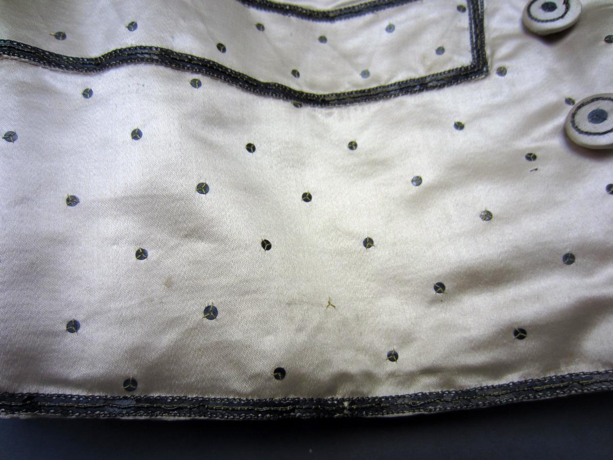 2001.0037.007 Waistcoat, Detail 2