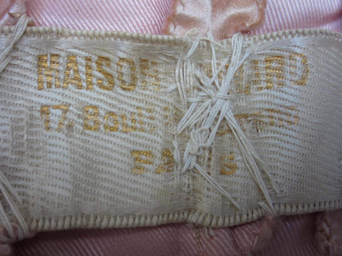 2001.0037.008 Bodice, Label