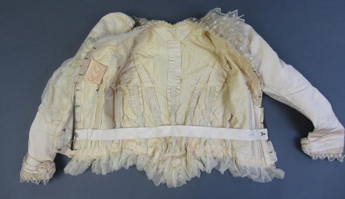 2001.0037.009 A Bodice, Interior