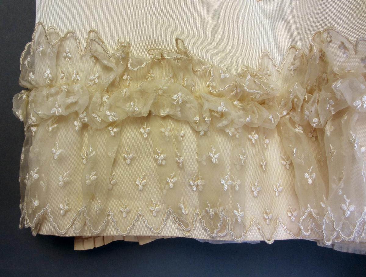 2001.0037.009 B Skirt, Lace