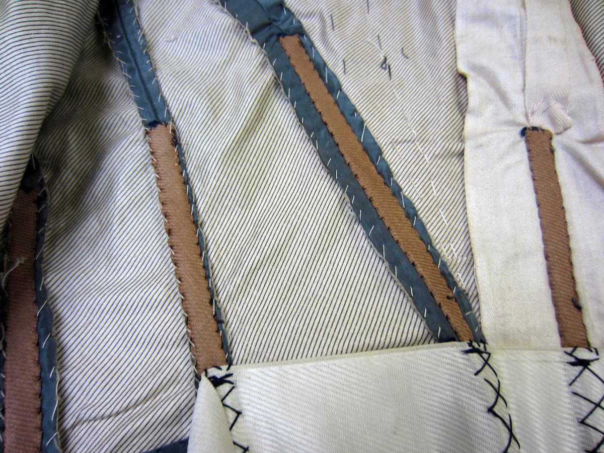 2001.0037.010 A Bodice, Boning 2