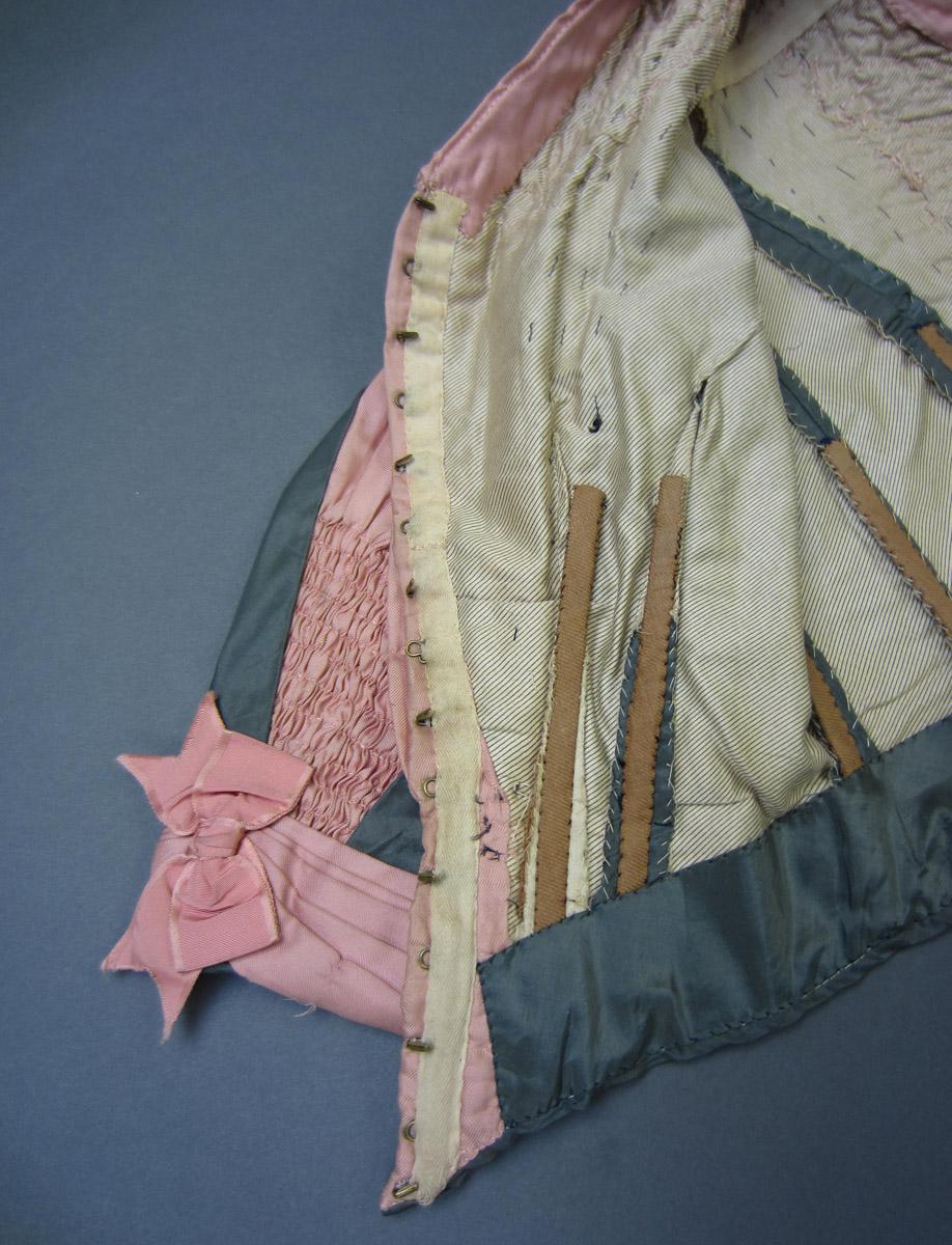 2001.0037.010 A Bodice, Hooks