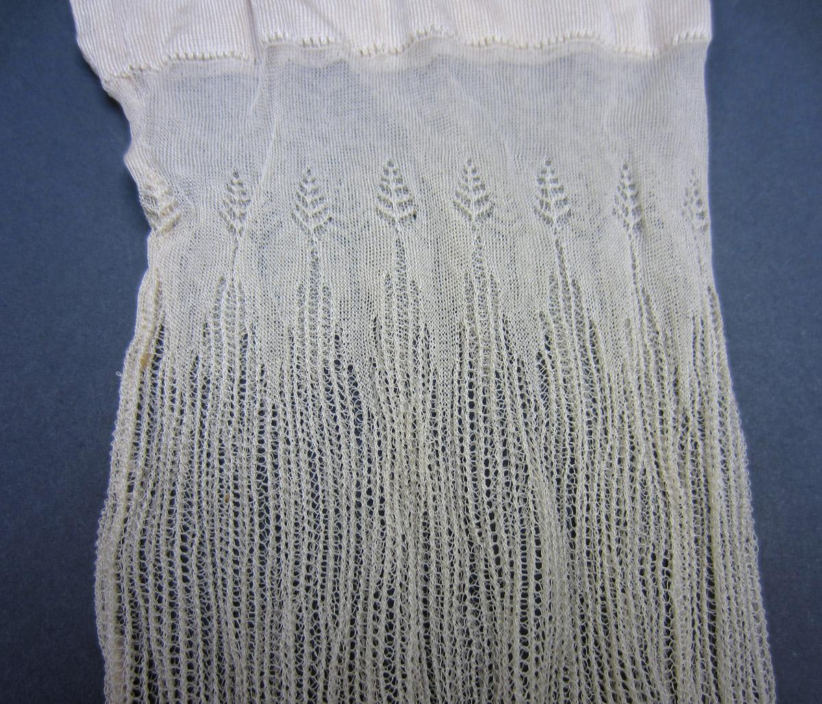 2001.0037.013 A-B Stockings, Detail 2
