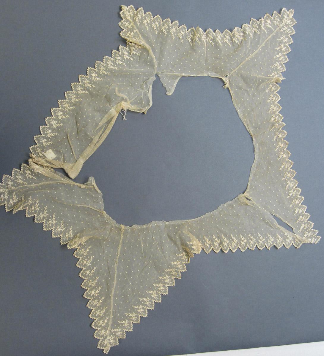 2001.0037.015 Textile, Lace