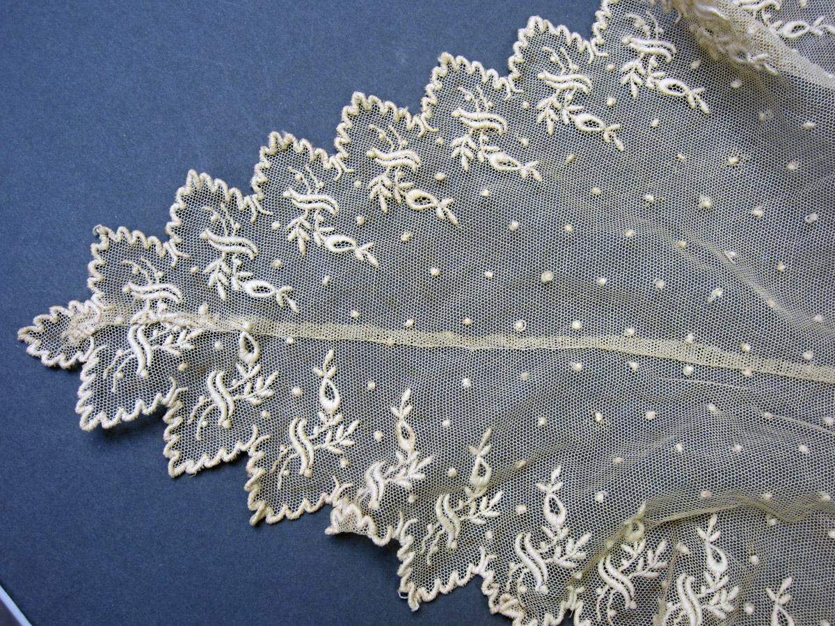 2001.0037.015 Textile, Detail 2