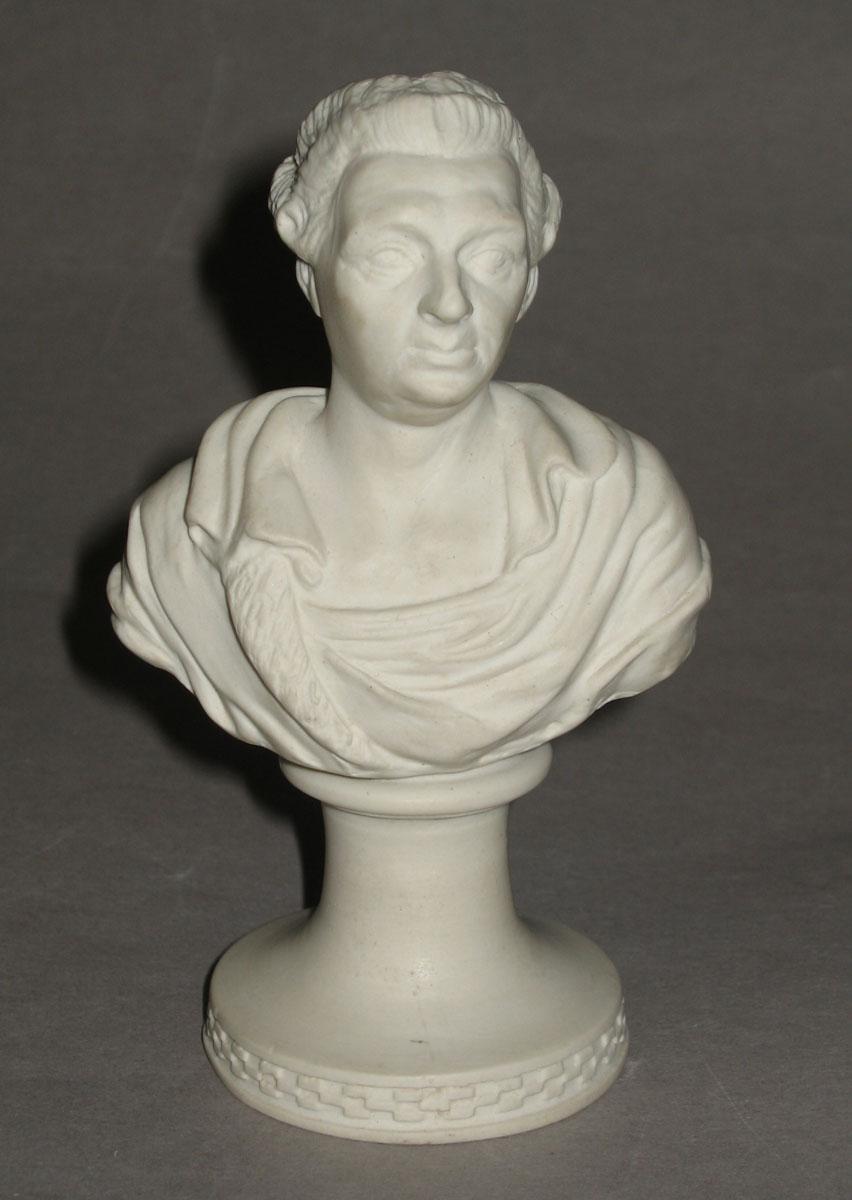 2001.0039.002 Stoneware figure