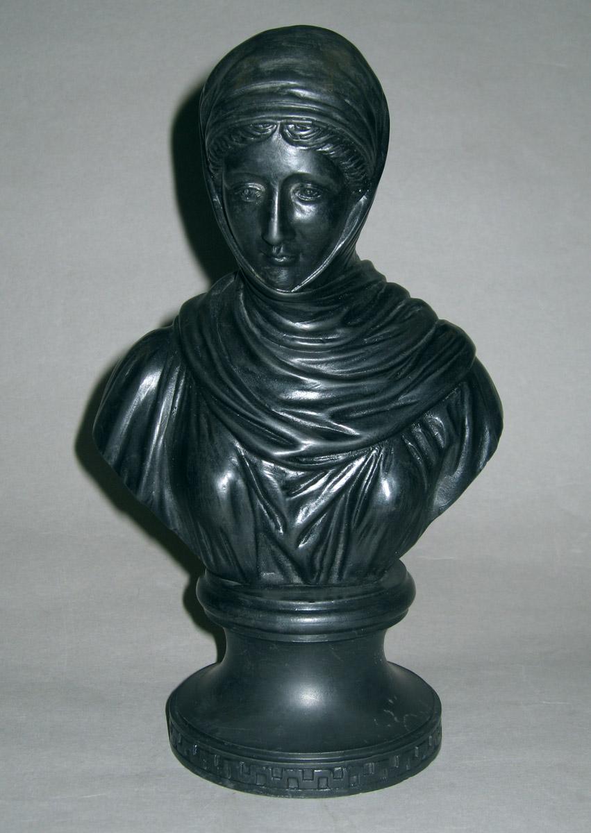 2001.0039.005 Black basalt bust