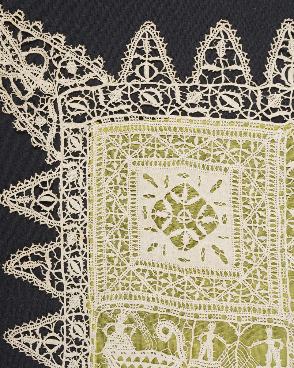 2002.0001.001 Tablecloth, detail 1