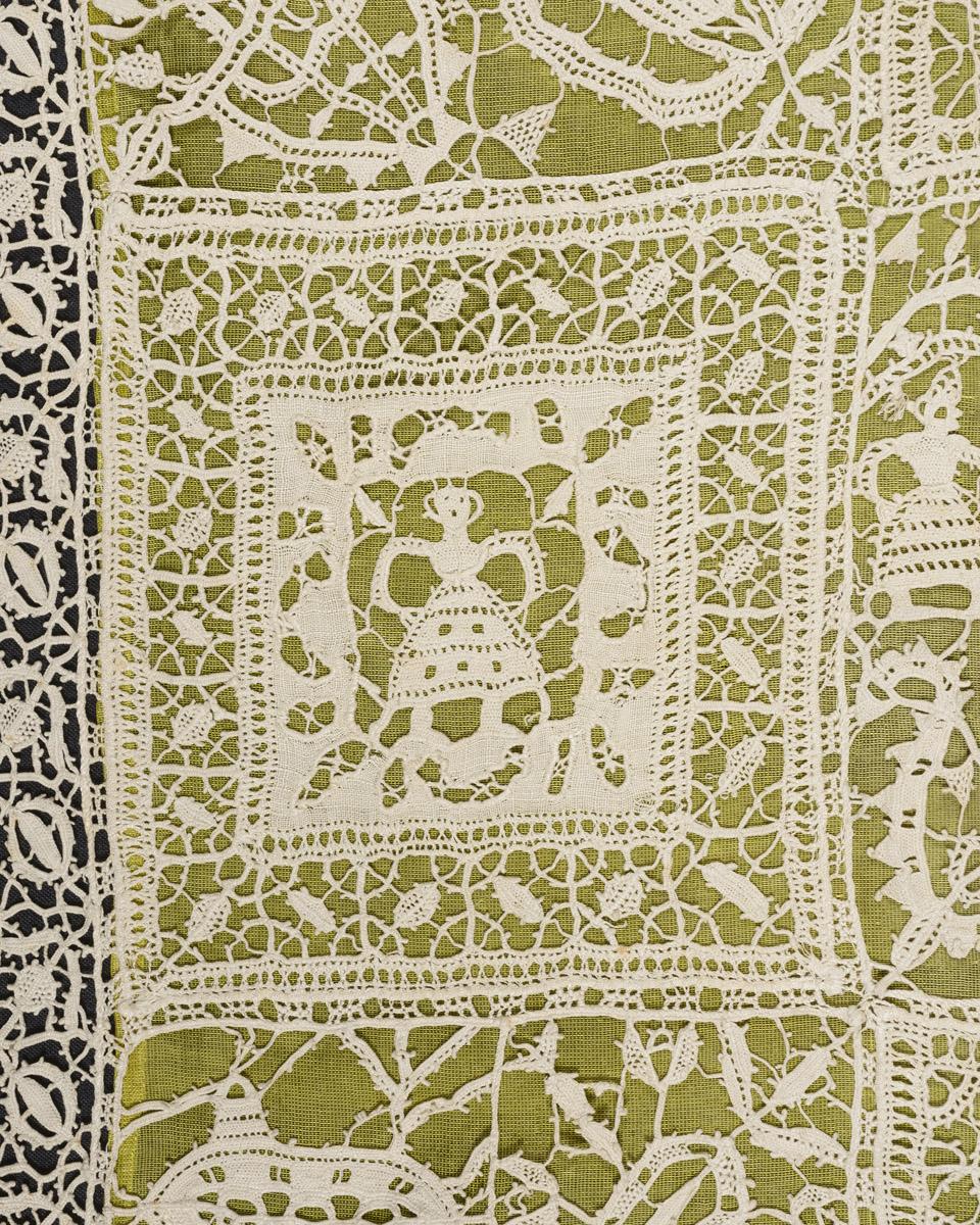 2002.0001.001 Tablecloth, detail 10