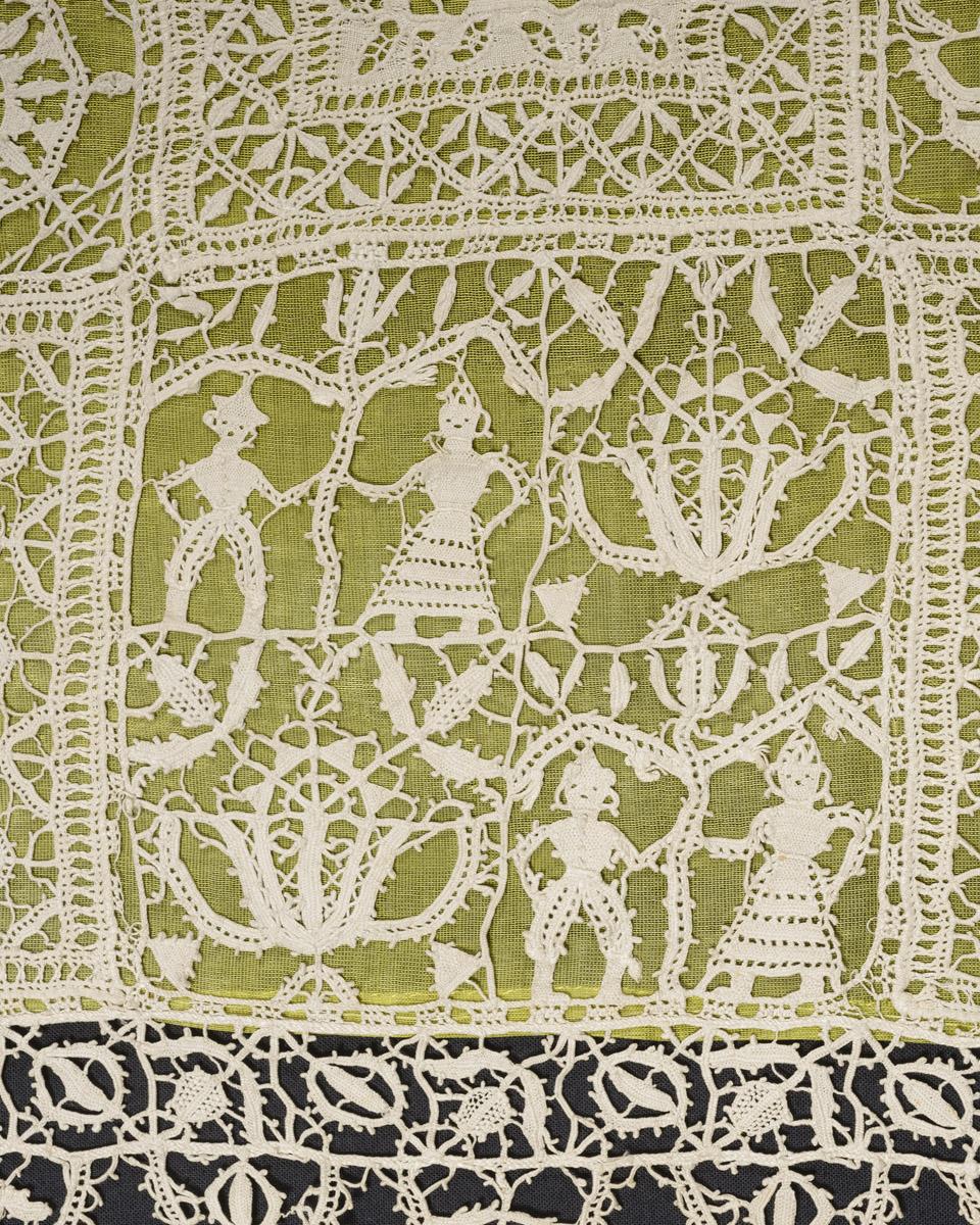 2002.0001.001 Tablecloth, detail 17
