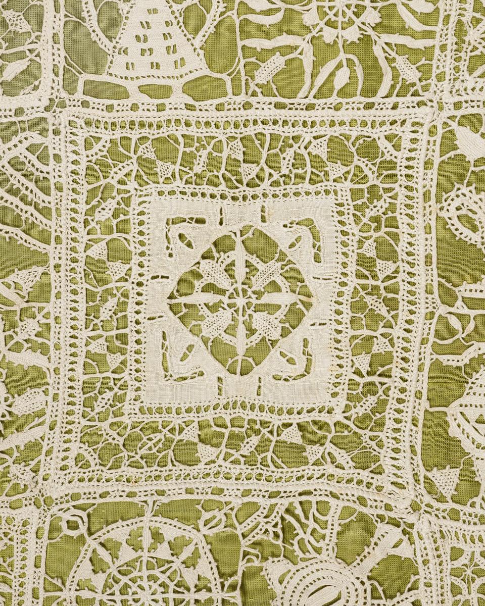 2002.0001.001 Tablecloth, detail 20