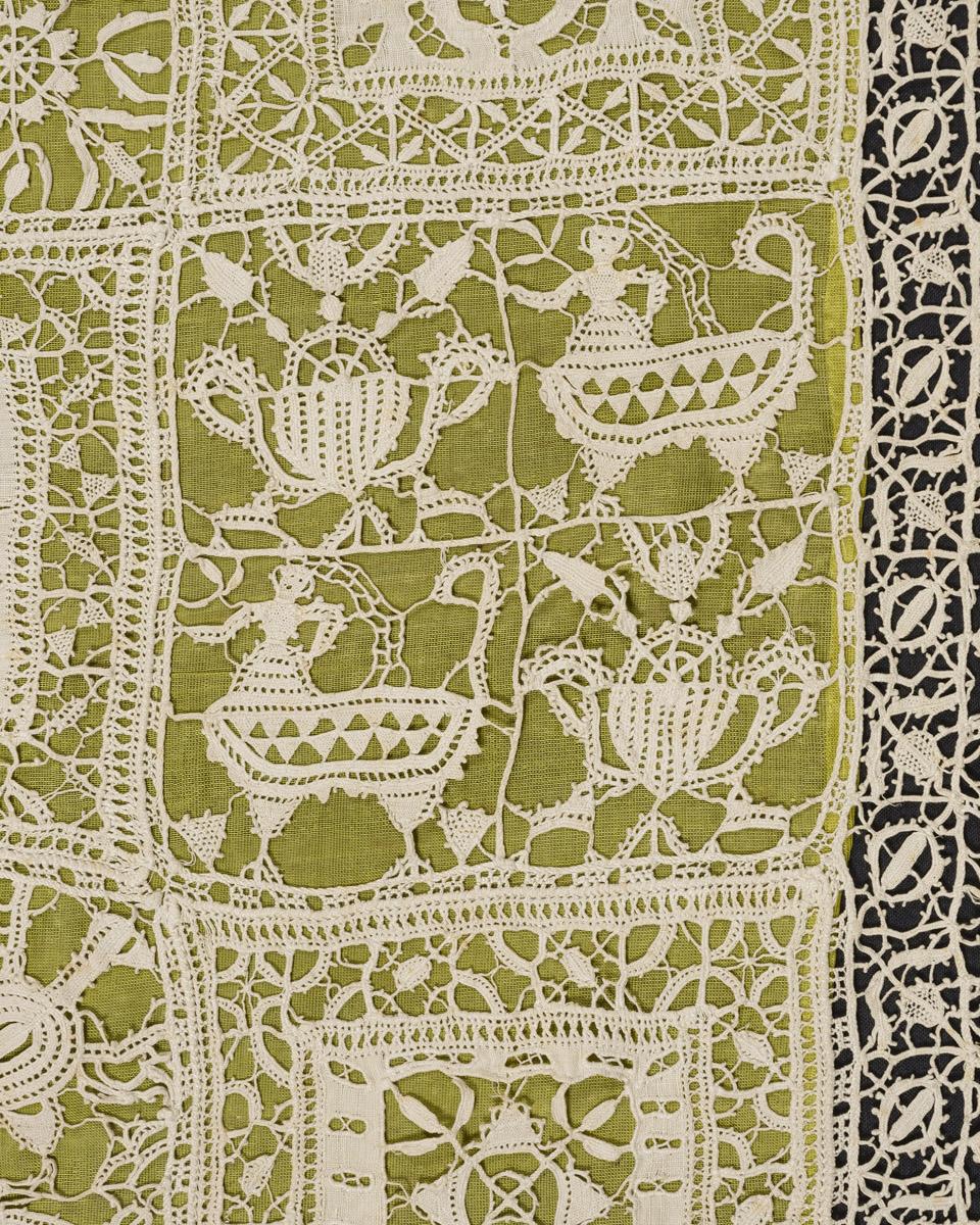 2002.0001.001 Tablecloth, detail 27