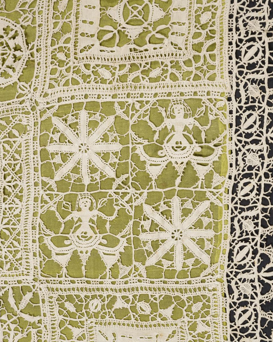 2002.0001.001 Tablecloth, detail 29