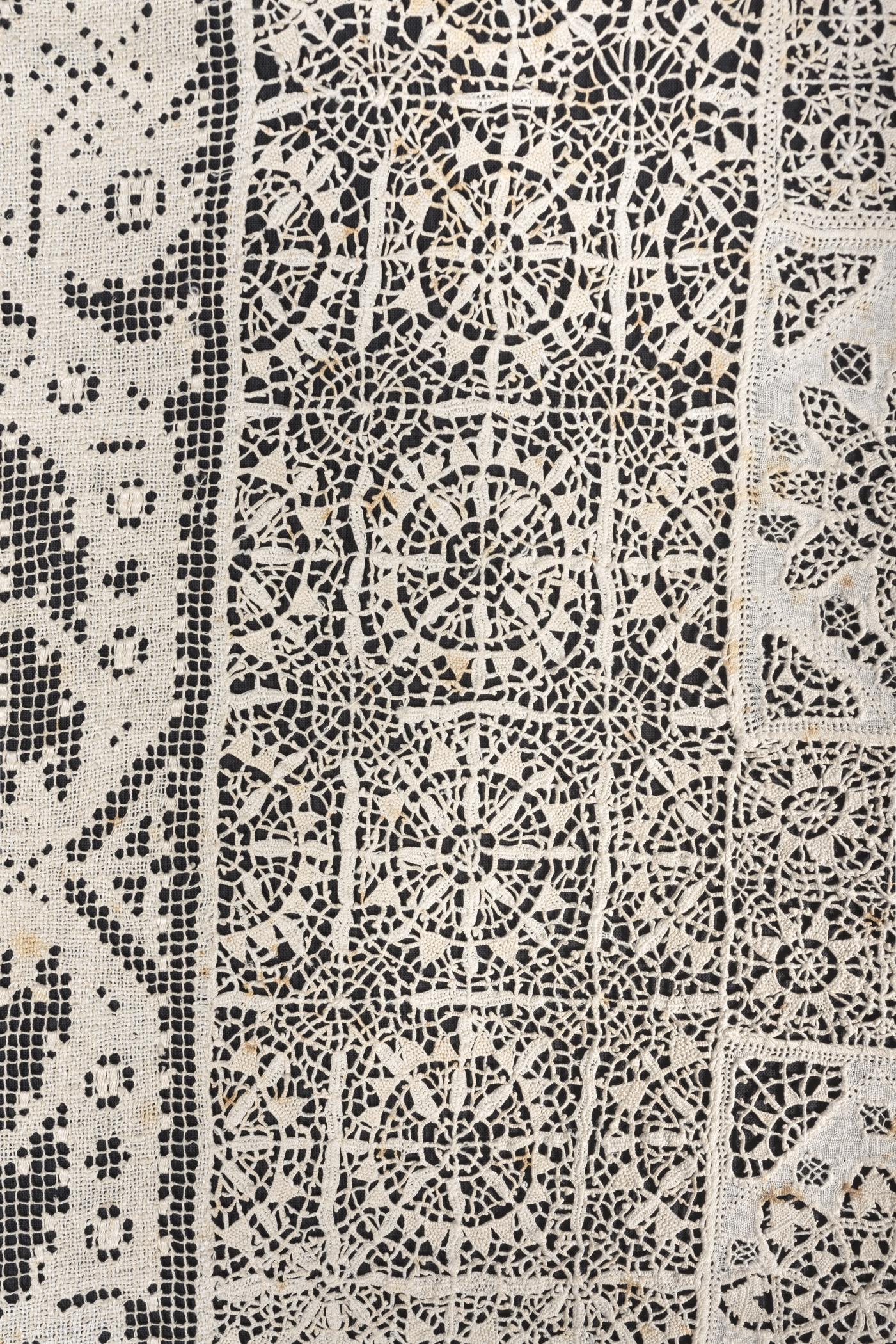 2002.0001.001.002 Bedcover, detail 2