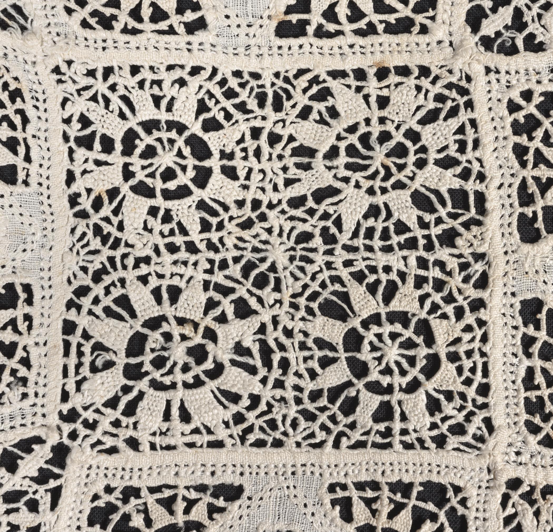 2002.0001.001.002 Bedcover, detail 6