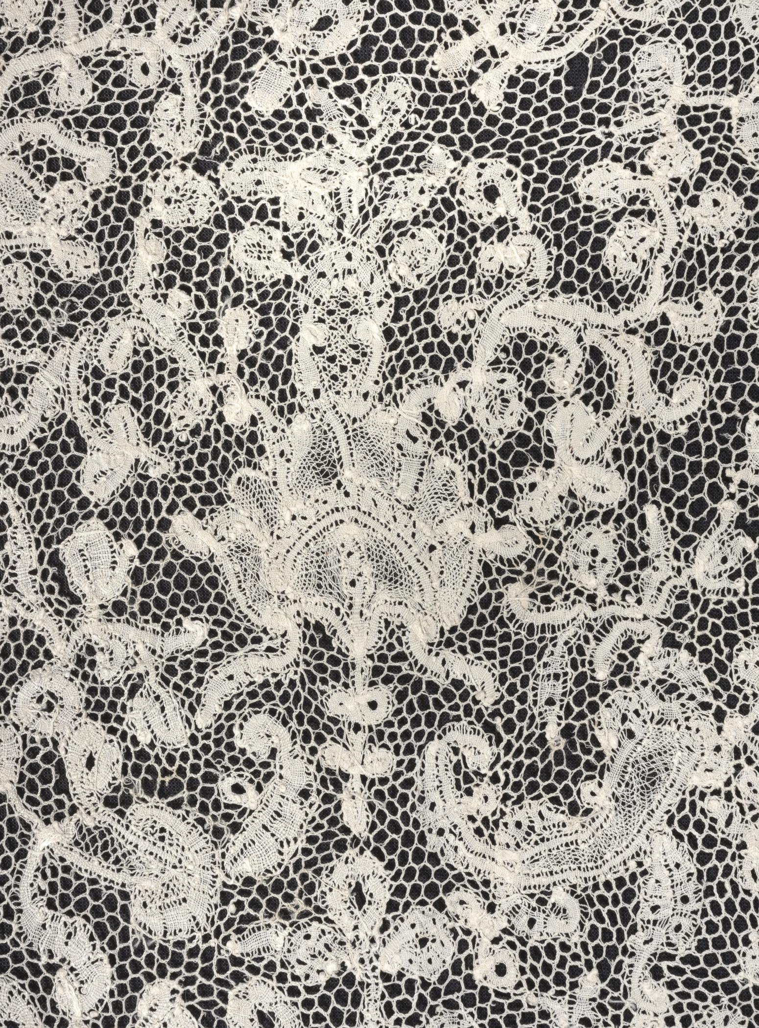 2002.0001.001.003 Shawl, detail 4
