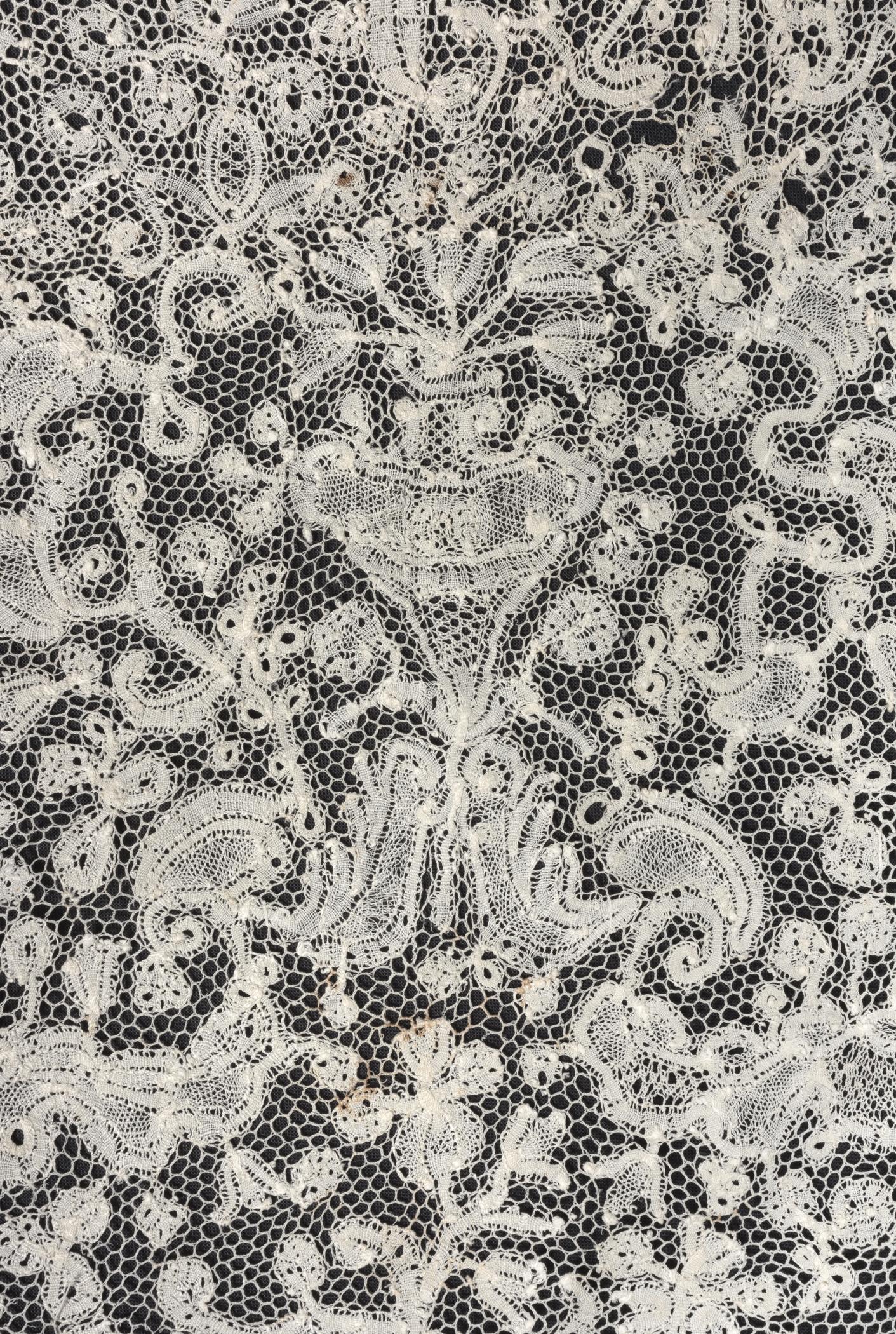 2002.0001.001.003 Shawl, detail 6