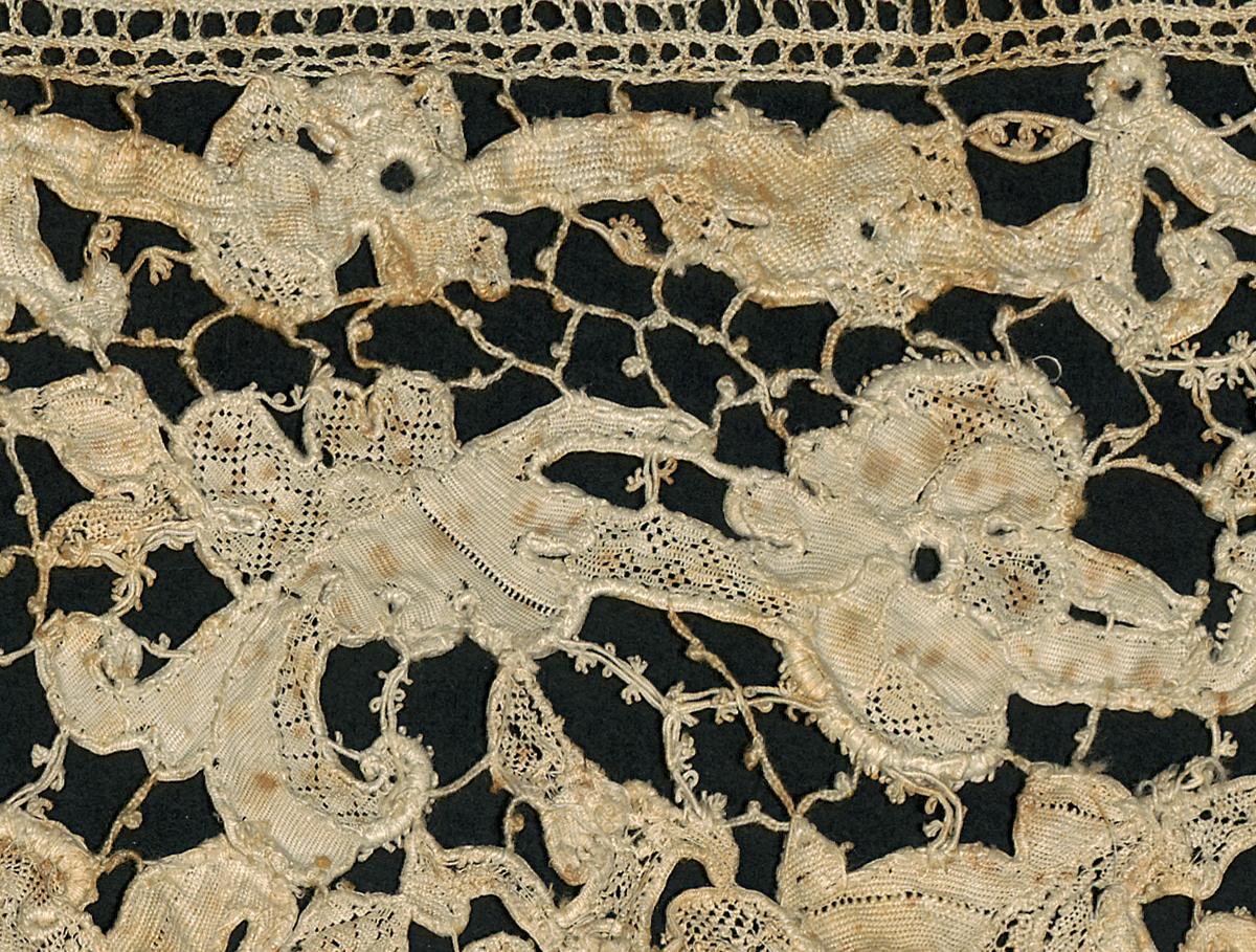 2002.0001.001.005 Lace, Verso Detail 4